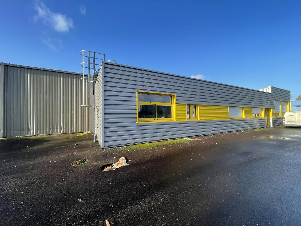 Vente local d'activité Maen Roch Ille-et-Vilaine OVACT2316701 1