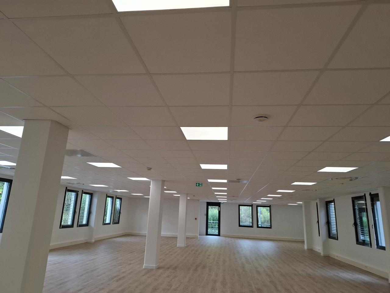 Location bureau Meyreuil Bouches-du-Rhône OLBUR2528805 2