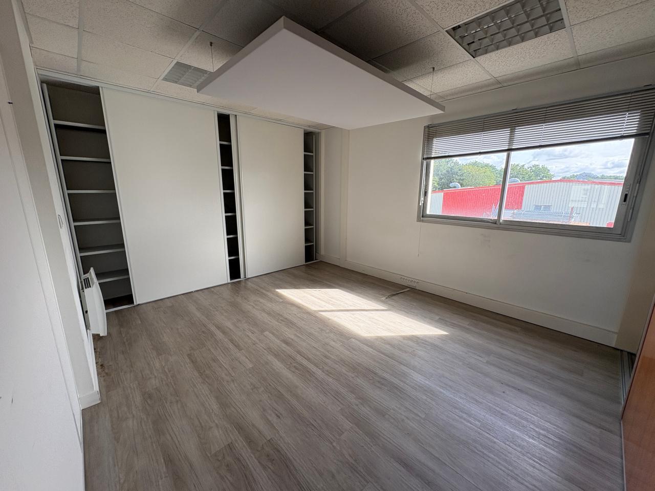Location bureau Treillières Loire-Atlantique OLBUR2640975 24