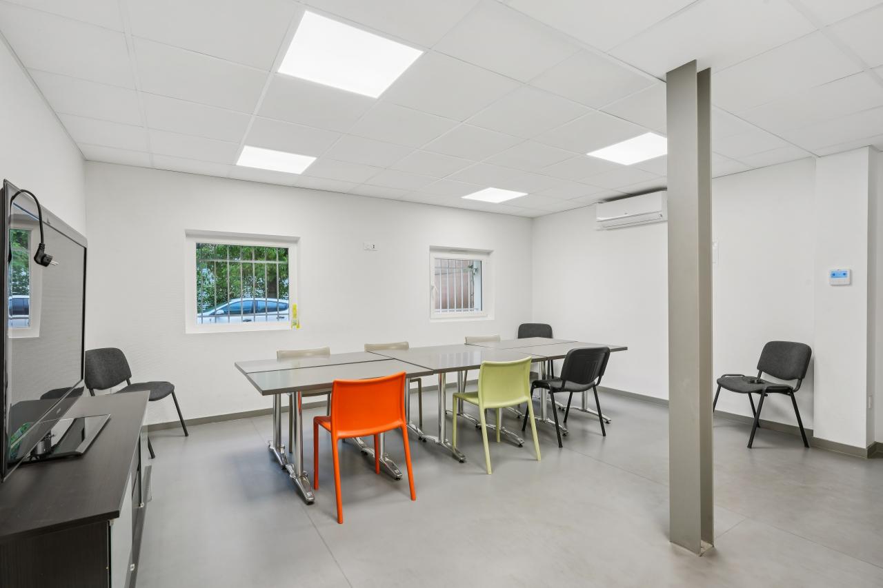 Vente local d'activité Grigny Essonne OVACT2534362 8