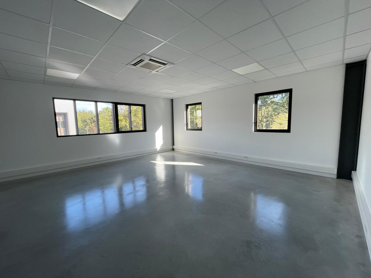 Location local d'activité Mérignac Gironde OLACT2316333 17