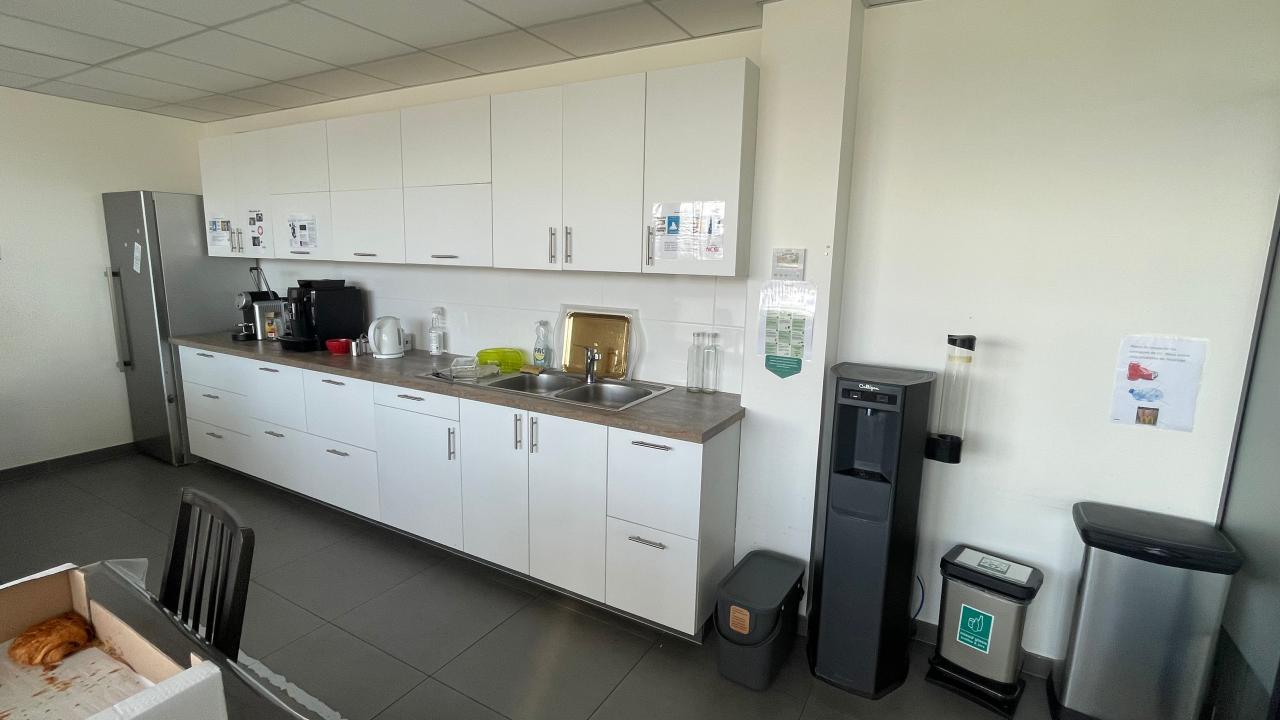 Location local d'activité Élancourt Yvelines OLACT2532460 12