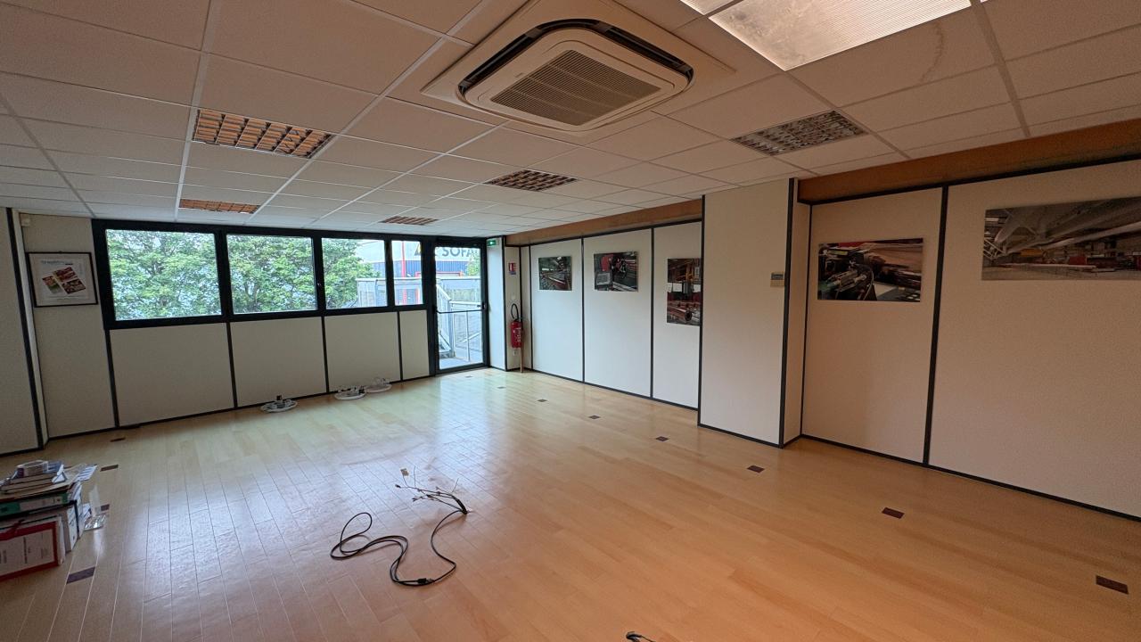 Location local d'activité Sonzay Indre-et-Loire OLACT2642387 12