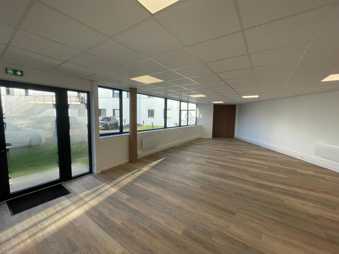 Location bureau Pacé Ille-et-Vilaine OLBUR2202491 3