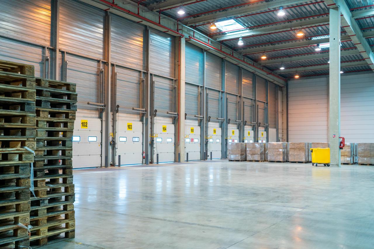 Location entrepôt classe a Saint-Martin-de-Crau Bouches-du-Rhône OLLOG2115434 2