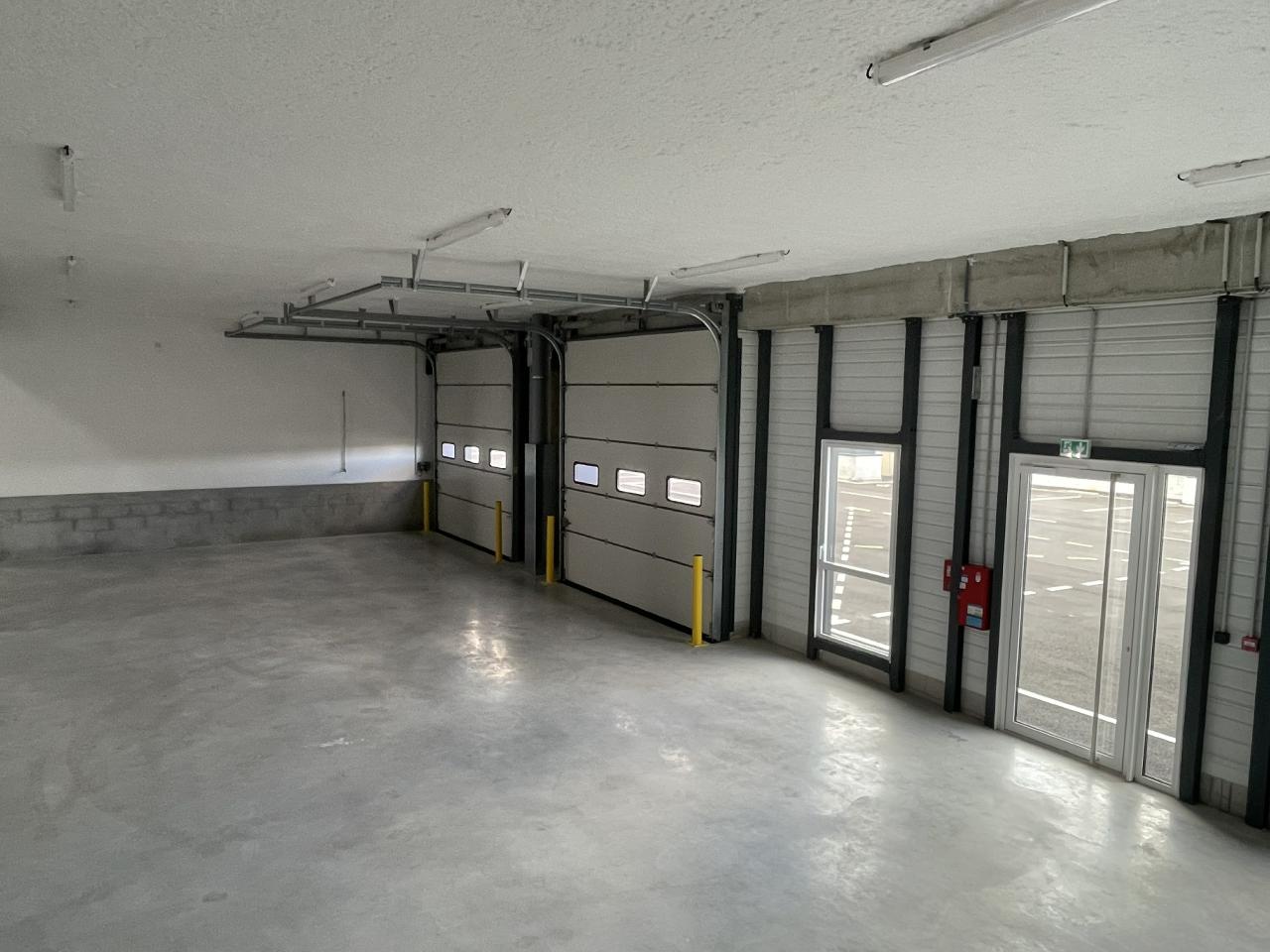 Location local d'activité Élancourt Yvelines OLACT2531311 24