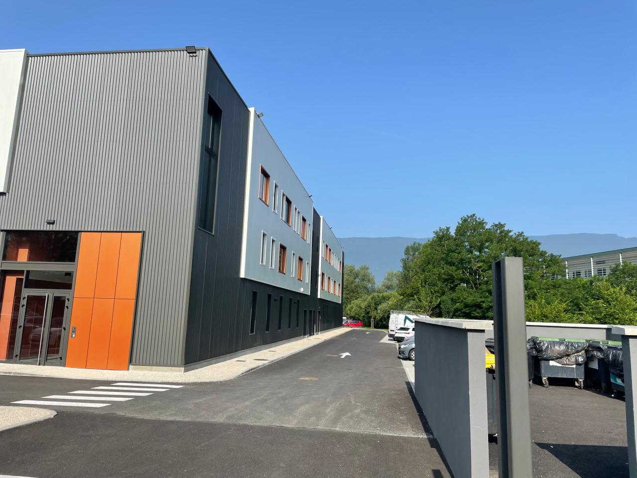 Vente bureau Méry Savoie OVBUR2423551 10