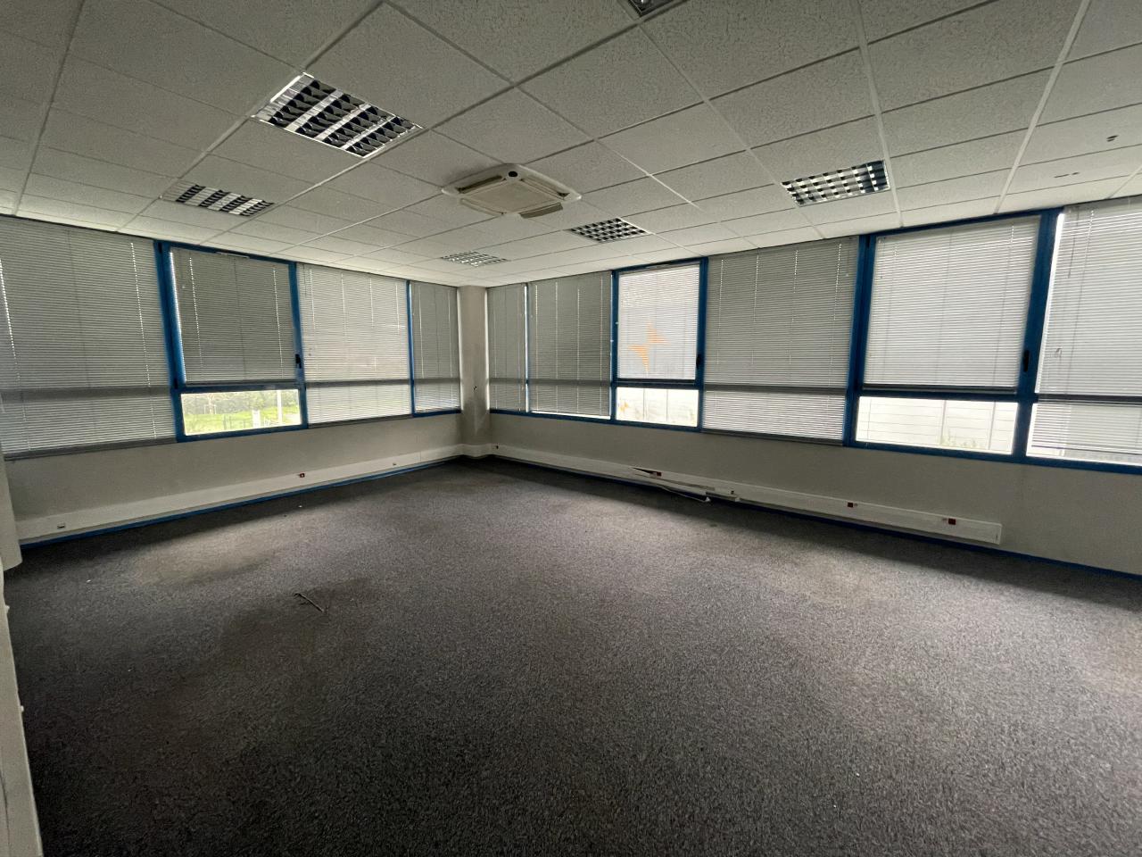 Vente local d'activité Civrieux-d'Azergues Rhône OVACT2422185 25