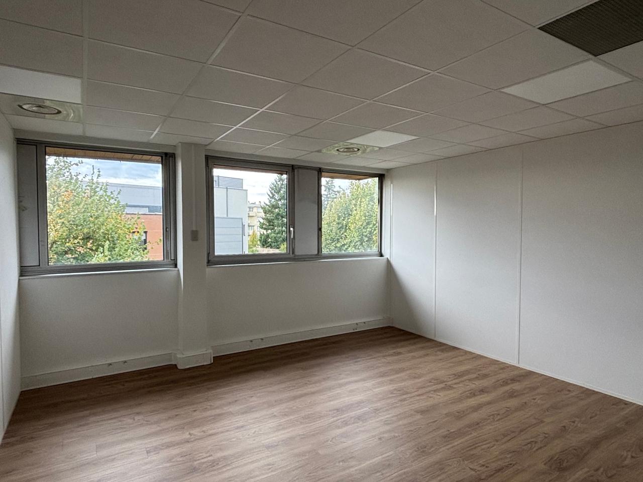 Location bureau Bron Rhône OLBUR2109019 7
