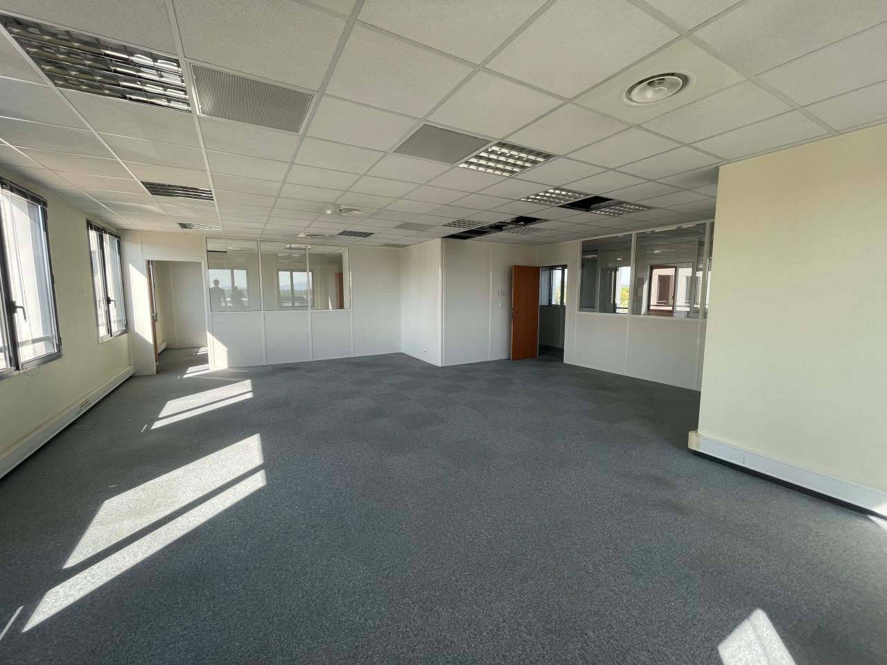 Location bureau Villefranche-sur-Saône Rhône OLBUR2207593 4