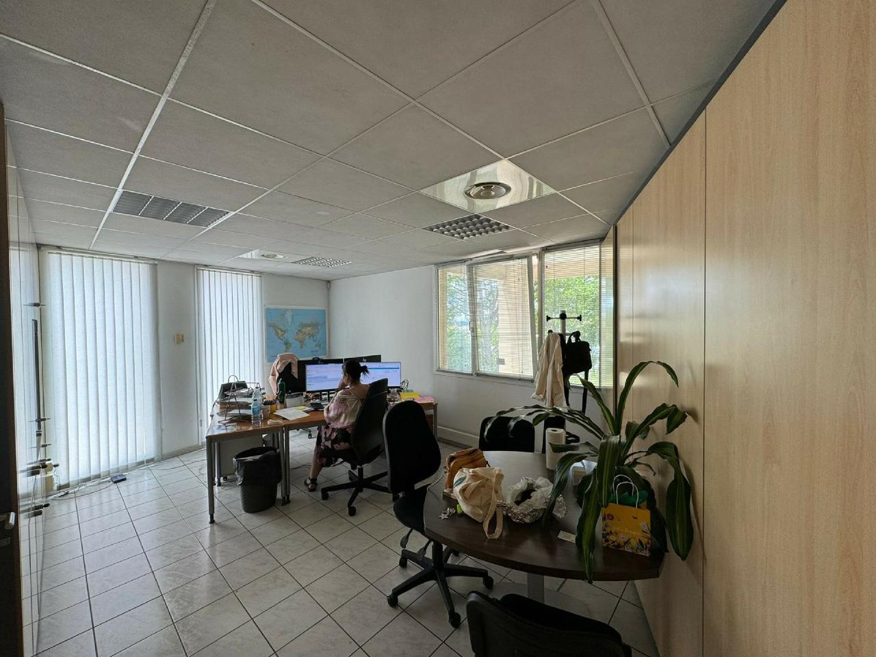 Vente bureau Marseille Bouches-du-Rhône OVBUR2423344 5