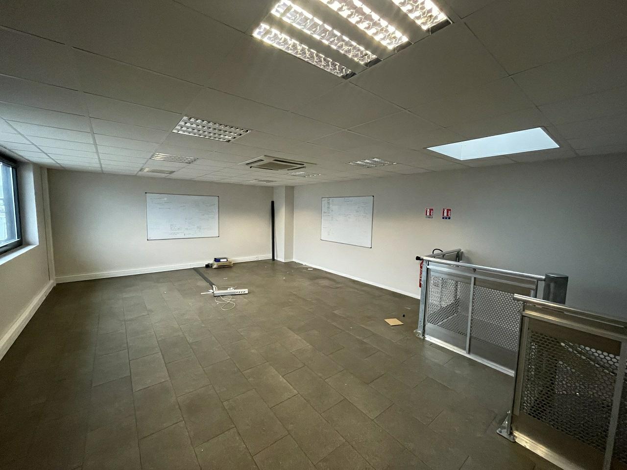 Location local d'activité Longvic Côte-d'Or OLACT2315940 15