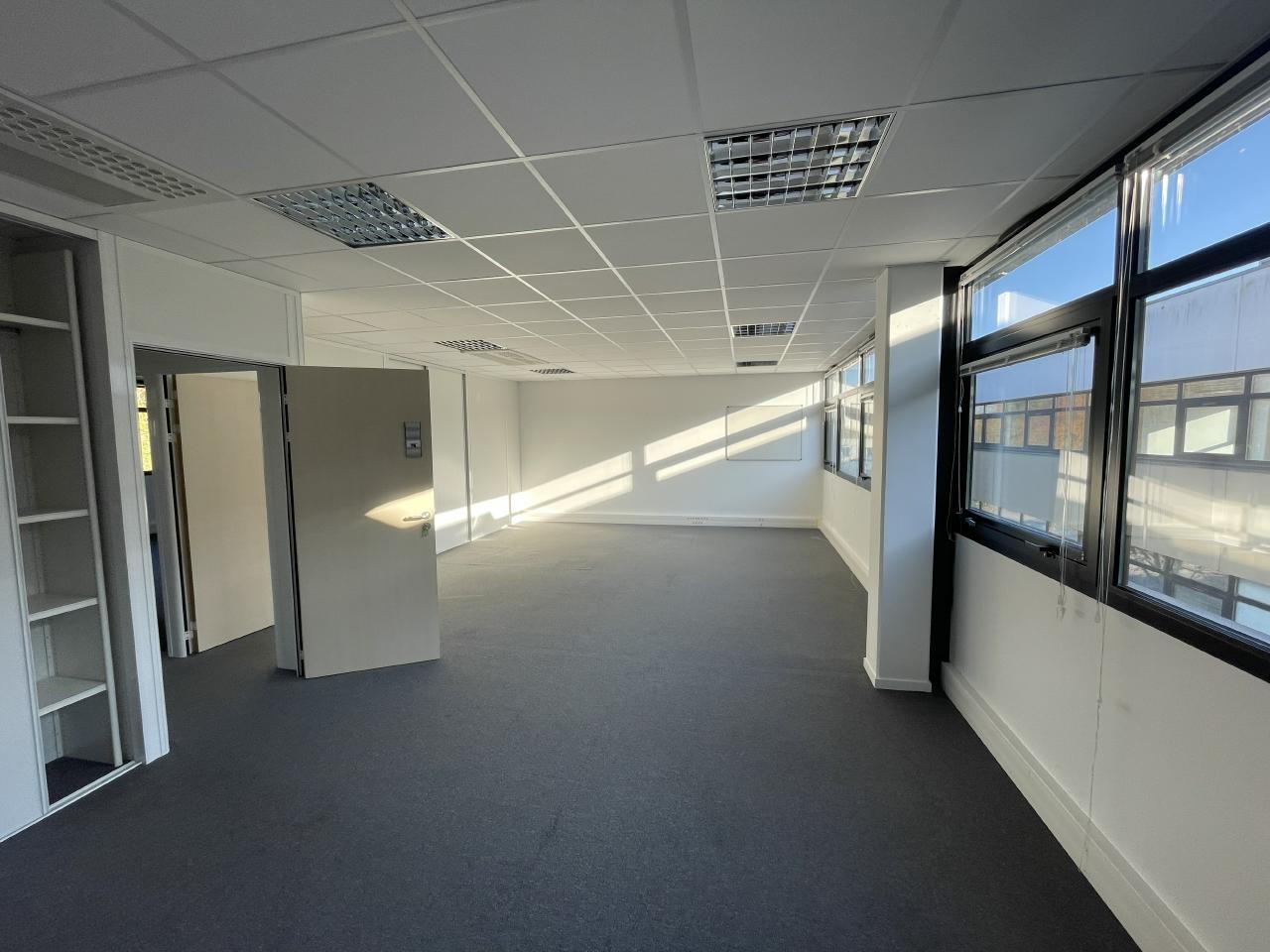 Location bureau Vern-sur-Seiche Ille-et-Vilaine OLBUR2113353 5