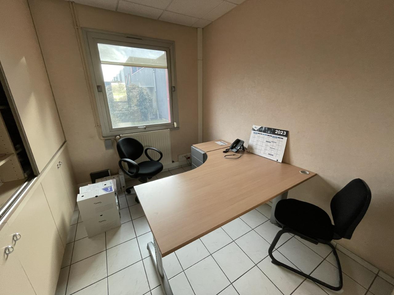 Vente local d'activité Descartes Indre-et-Loire OVACT2309981 8