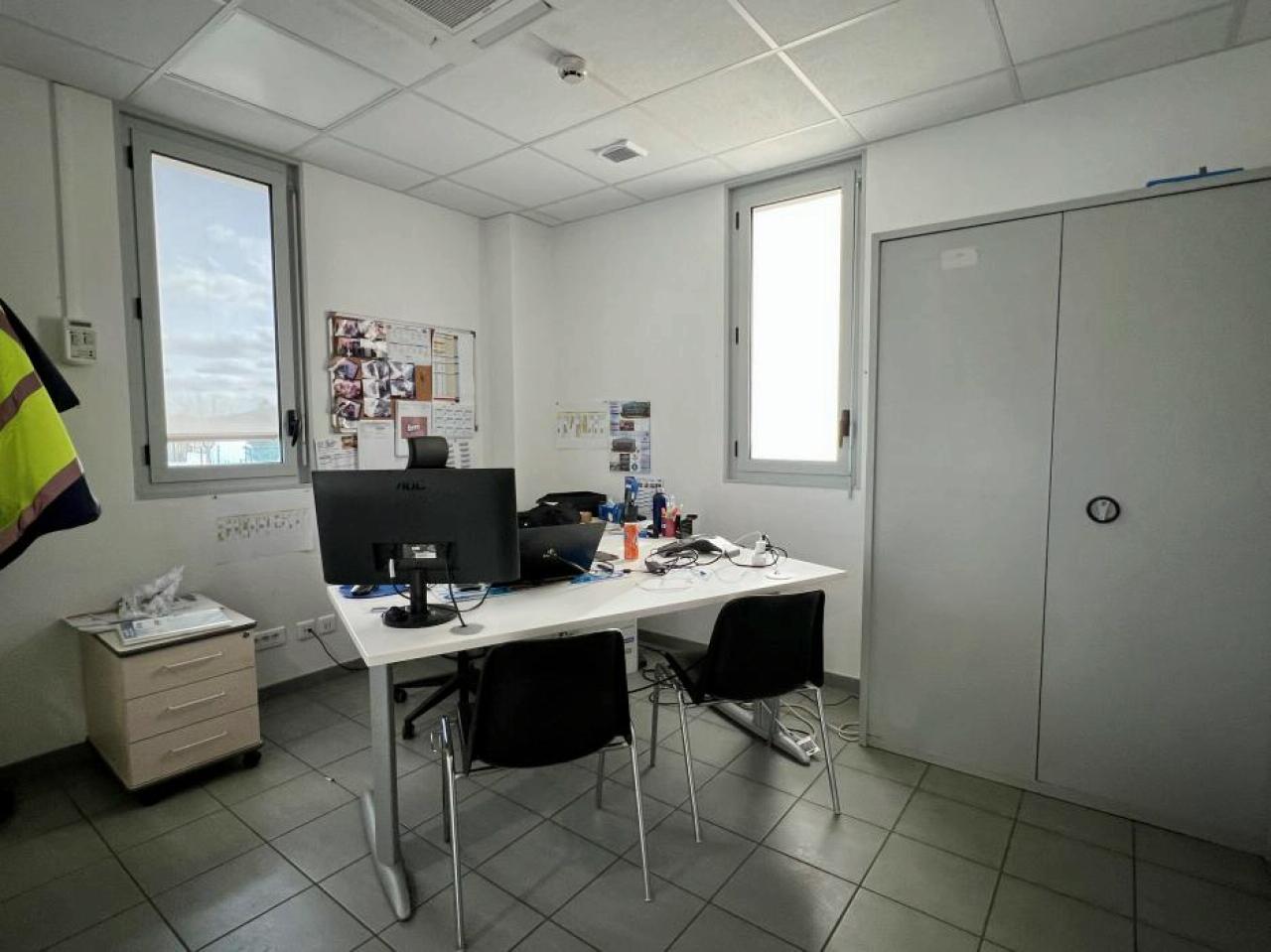 Location entrepôt classe a Cournon-d'Auvergne Puy-de-Dôme OLLOG2530388 1