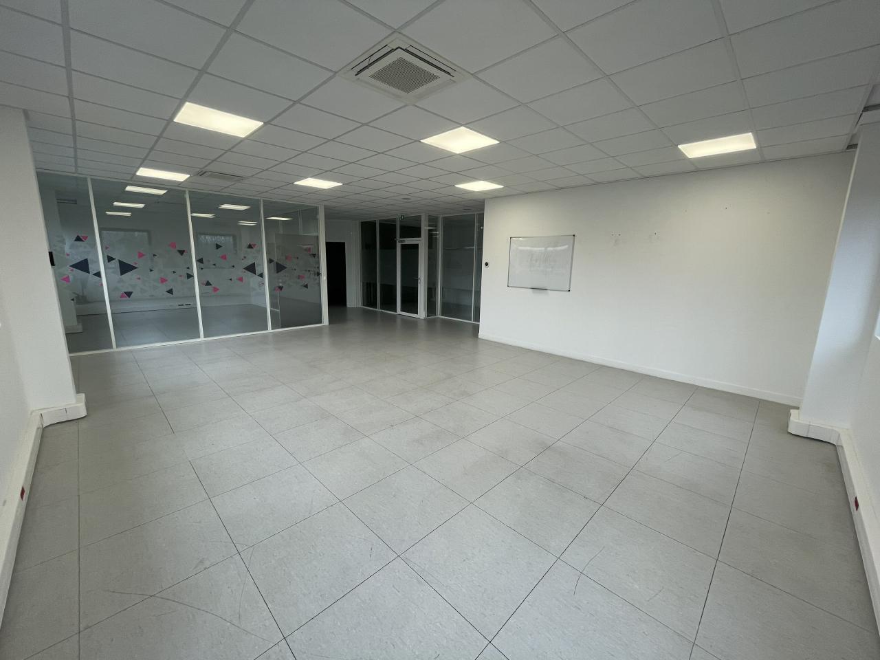 Vente local d'activité Collégien Seine-et-Marne OVACT2425982 4