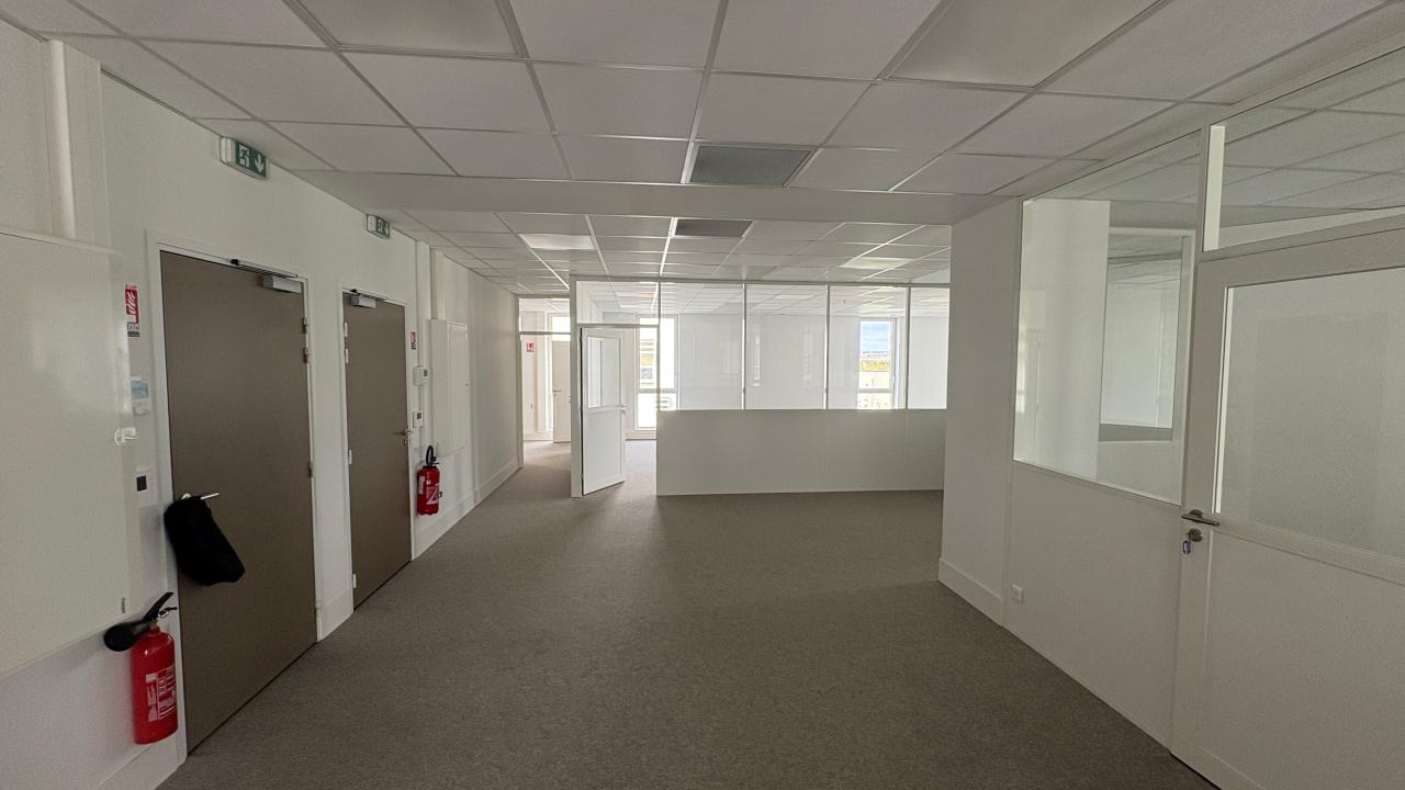 Location bureau Tours Indre-et-Loire OLBUR2641547 2