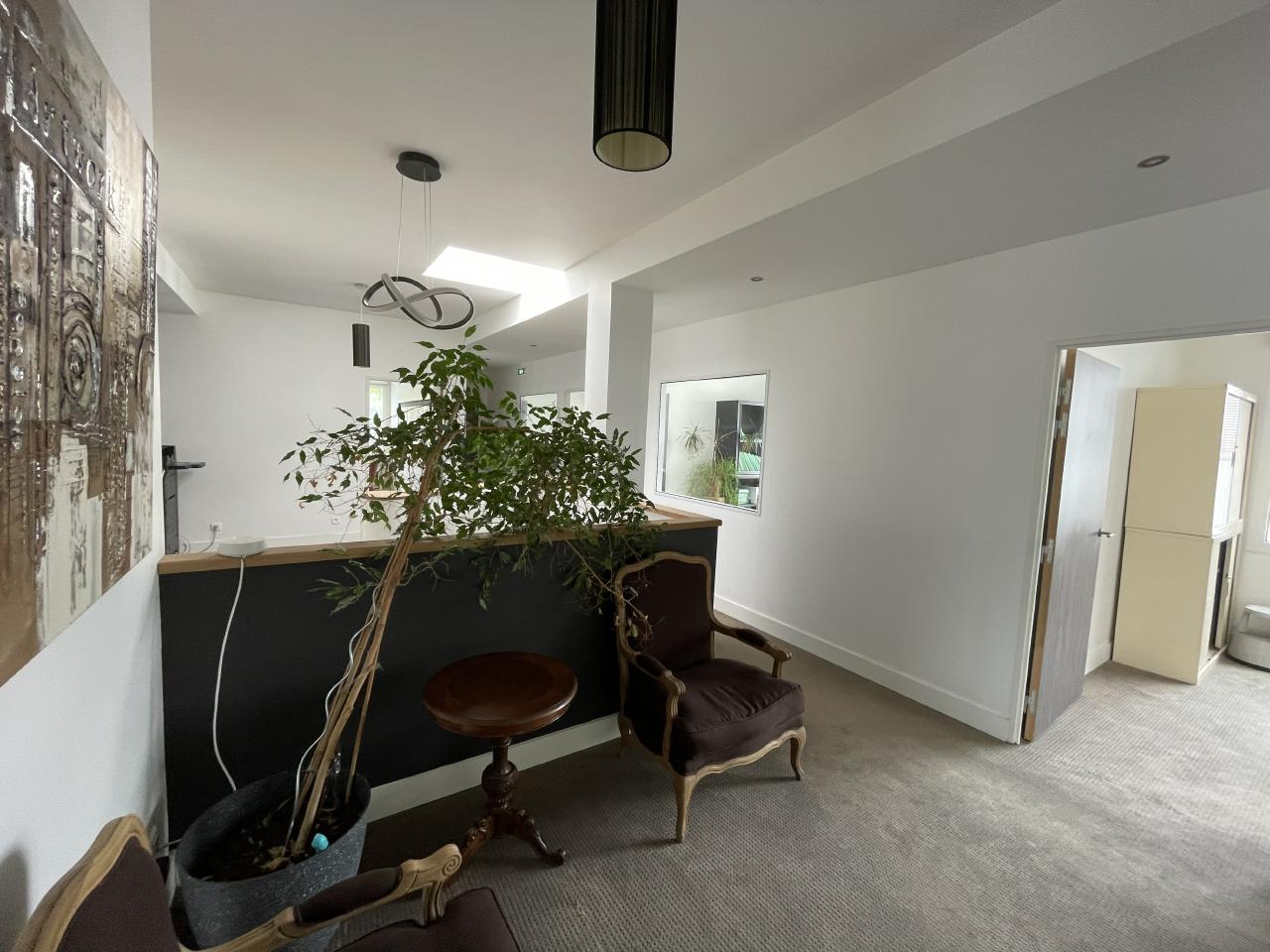 Vente bureau Challes-les-Eaux Savoie OVBUR2422142 2