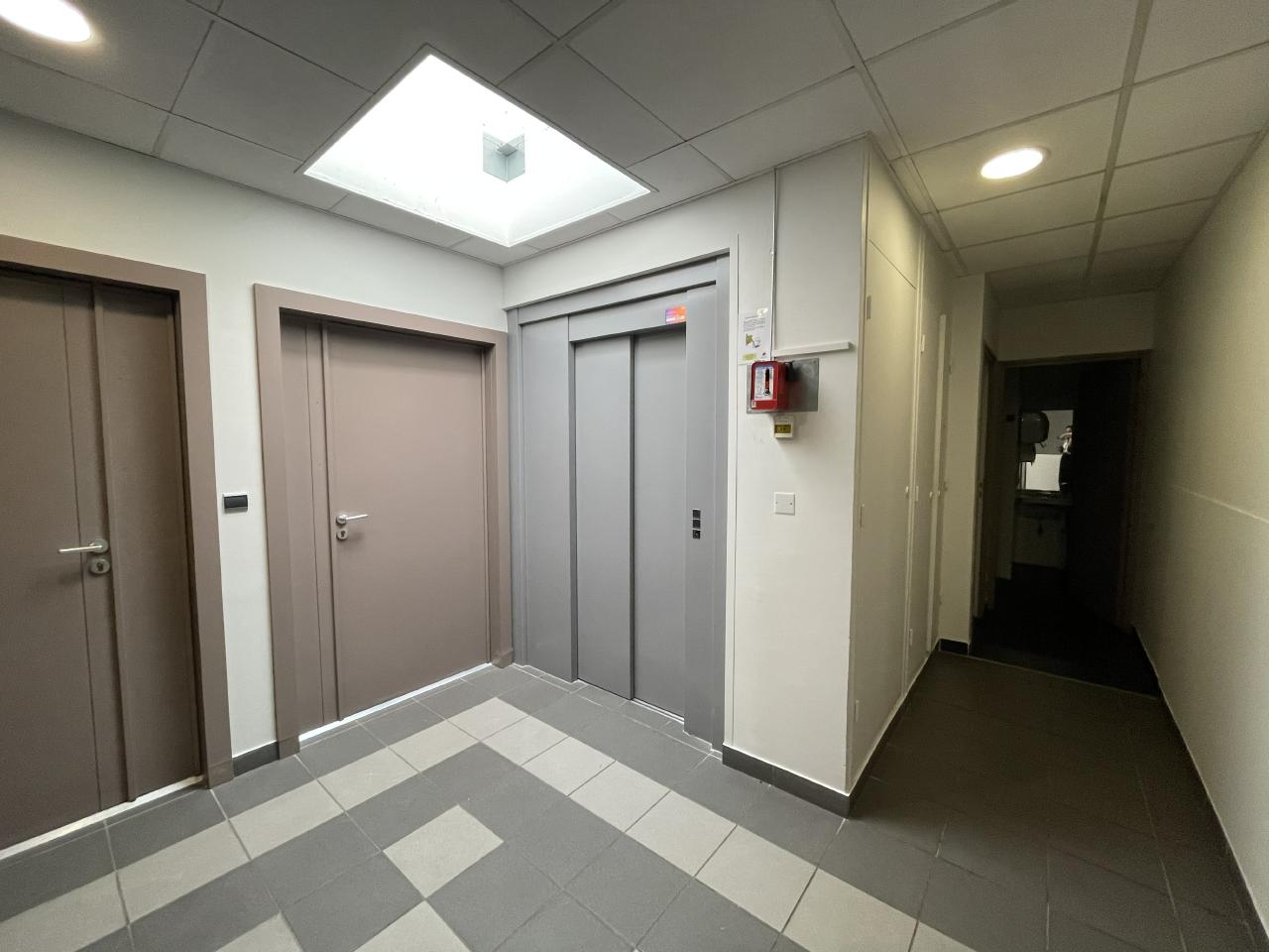 Location bureau Aix-en-Provence Bouches-du-Rhône OLBUR2315721 10