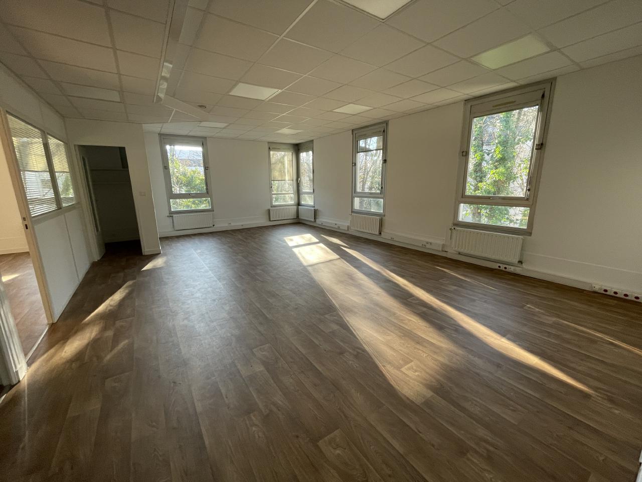 Location bureau Rennes Ille-et-Vilaine OLBUR2418927 7