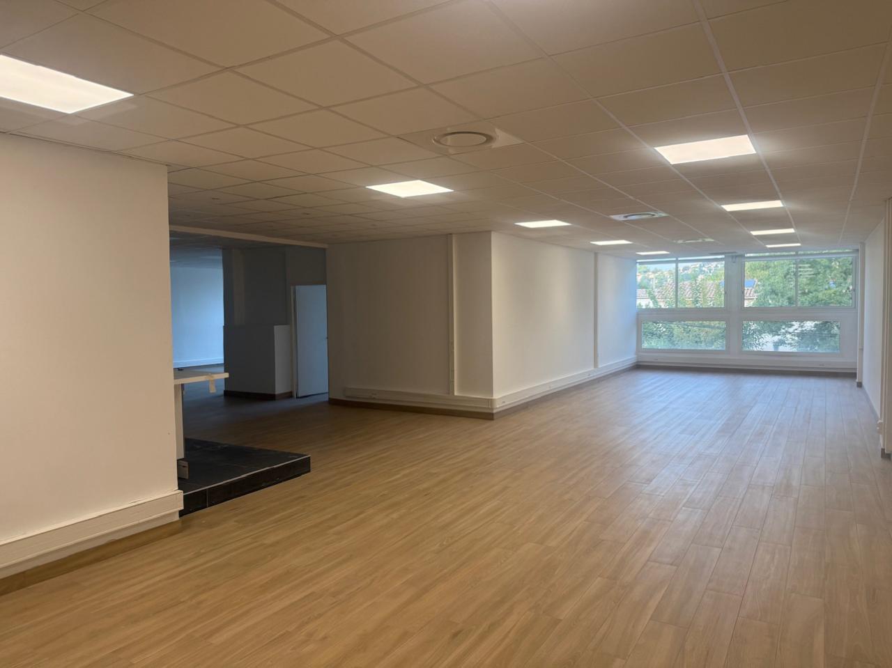 Location bureau Biot Alpes-Maritimes AOLBUR2422789_4 7
