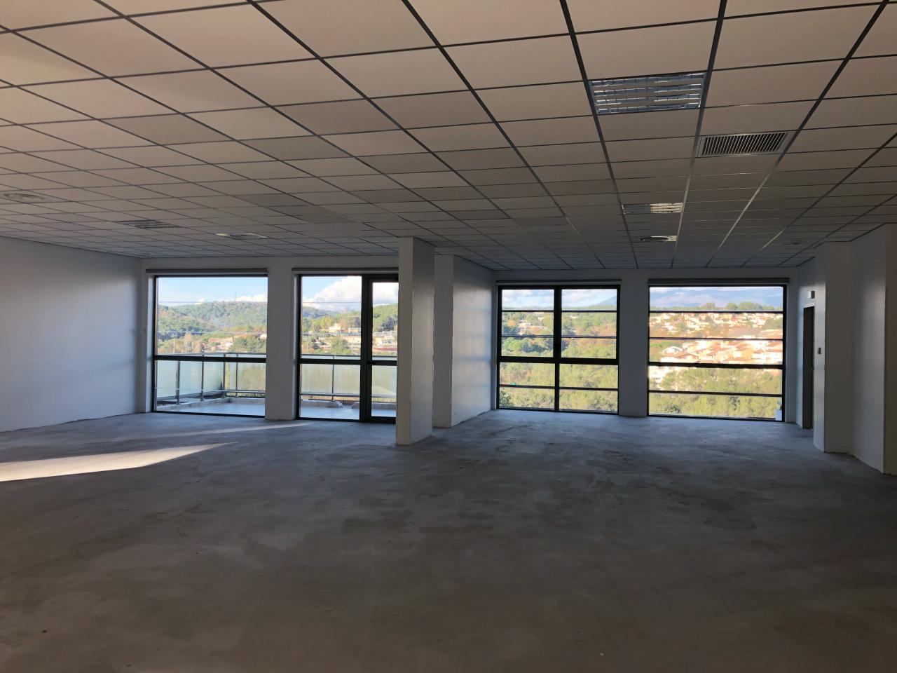 Location coworking Sophia Antipolis Alpes-Maritimes OLBUR2117373 11