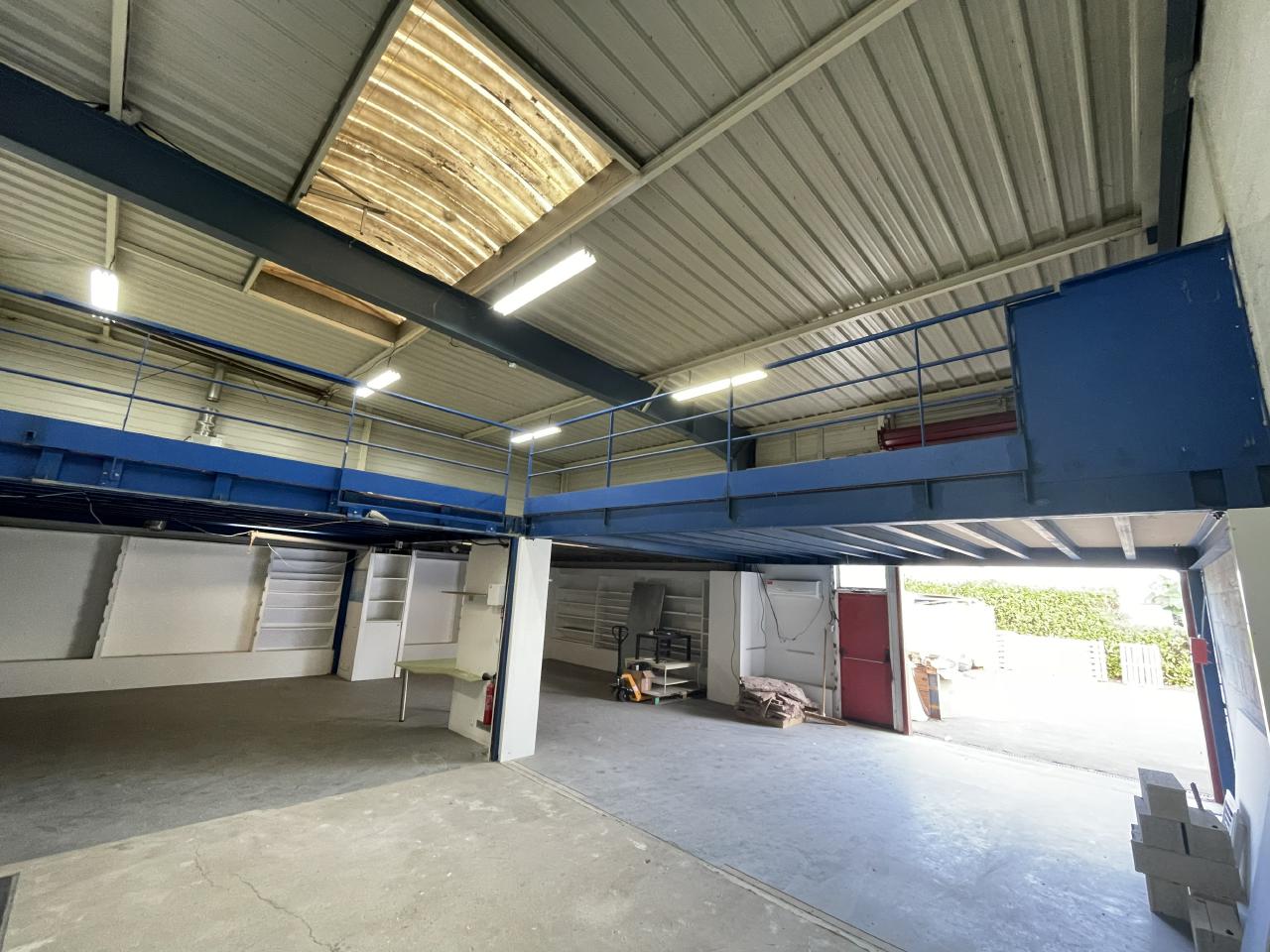 Location local d'activité Magny-les-Hameaux Yvelines OLACT2315490 1