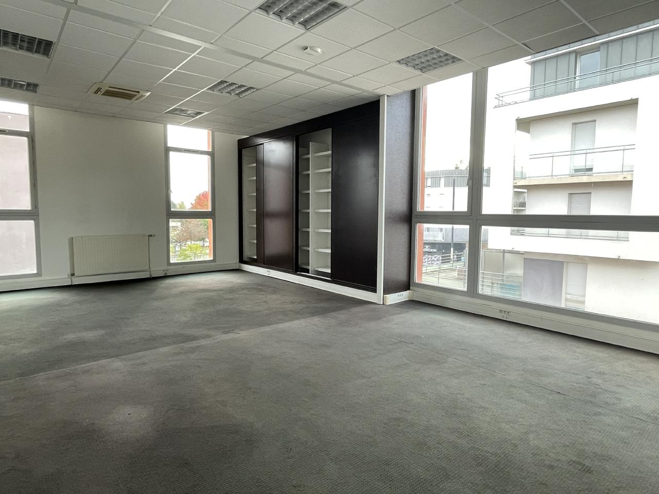 Vente bureau Rennes Ille-et-Vilaine OVBUR2421951 11