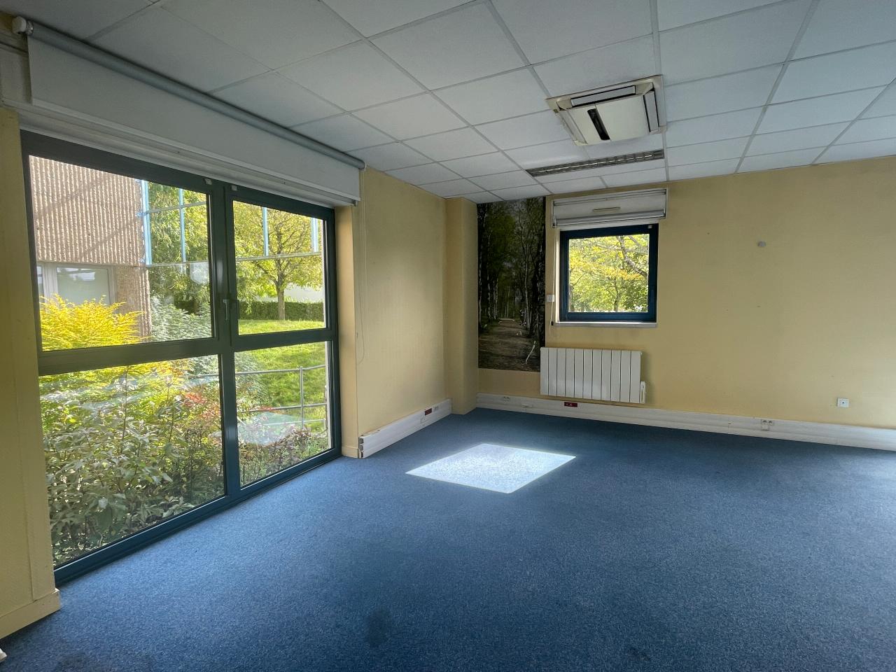 Location bureau Cesson-Sévigné Ille-et-Vilaine OLBUR2426163 2