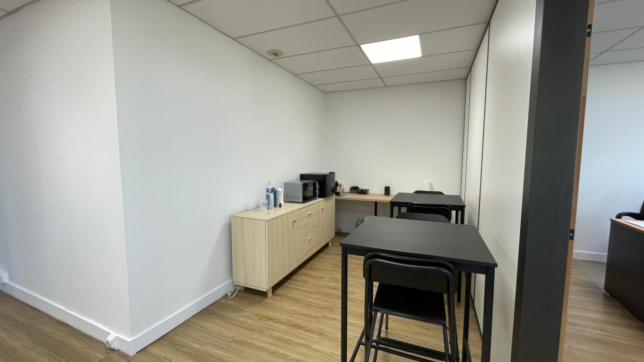 Location bureau Aix-en-Provence Bouches-du-Rhône OLBUR2529905 4