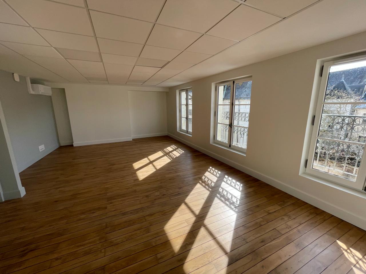 Location bureau Tours Indre-et-Loire OLBUR2310745 11