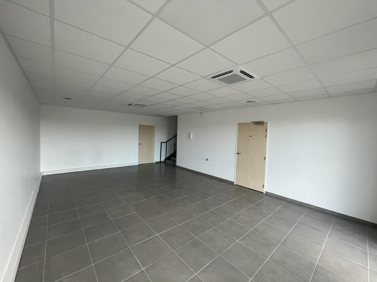 Location local d'activité Élancourt Yvelines OLACT2201278 30