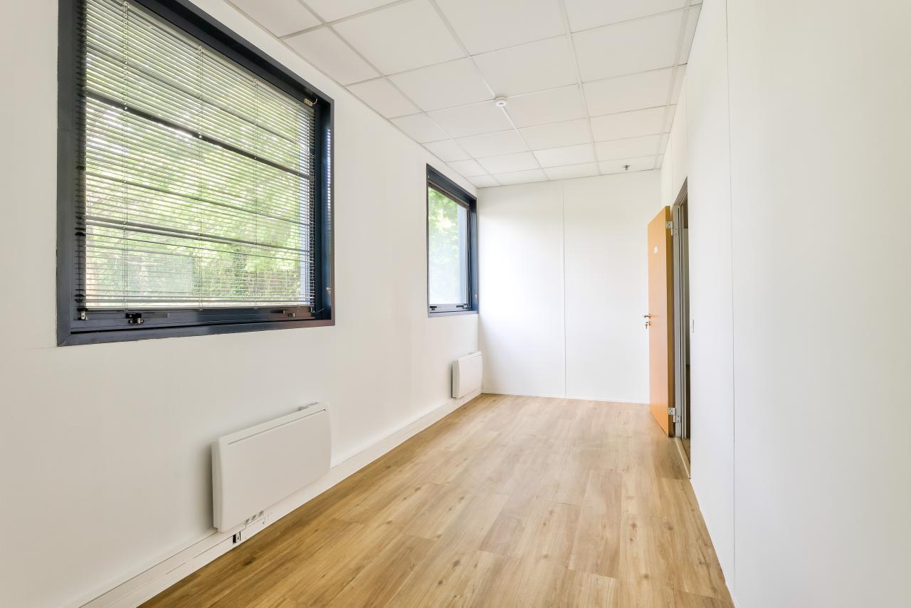 Location entrepôt classe a Gargenville Yvelines OLLOG2423414 16