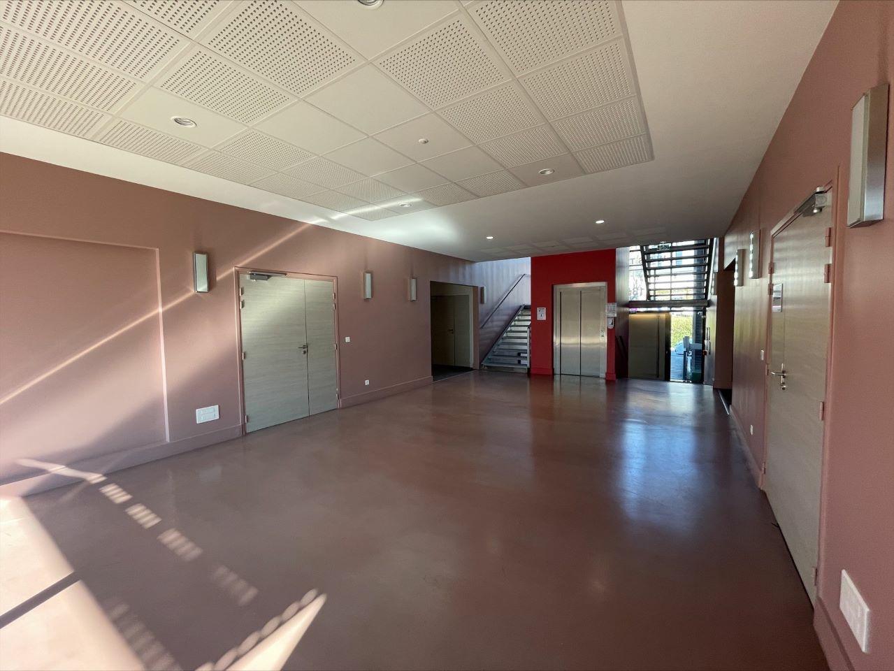 Location bureau Limonest Rhône OLBUR2109062 9