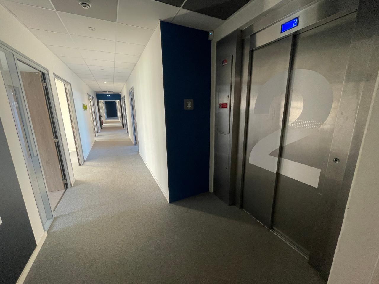 Location bureau Saint-Jacques-de-la-Lande Ille-et-Vilaine OLBUR2537482 13