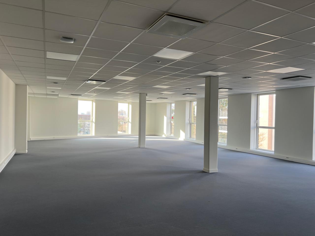 Vente bureau Orléans Loiret OVBUR2113199 4