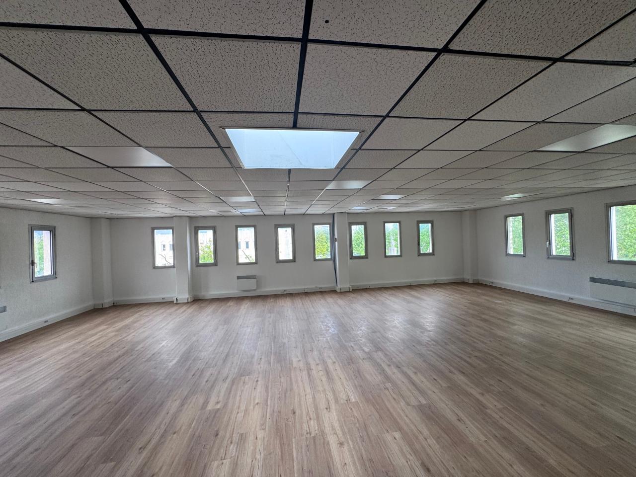 Location bureau La Penne-sur-Huveaune Bouches-du-Rhône OLBUR2642148 1