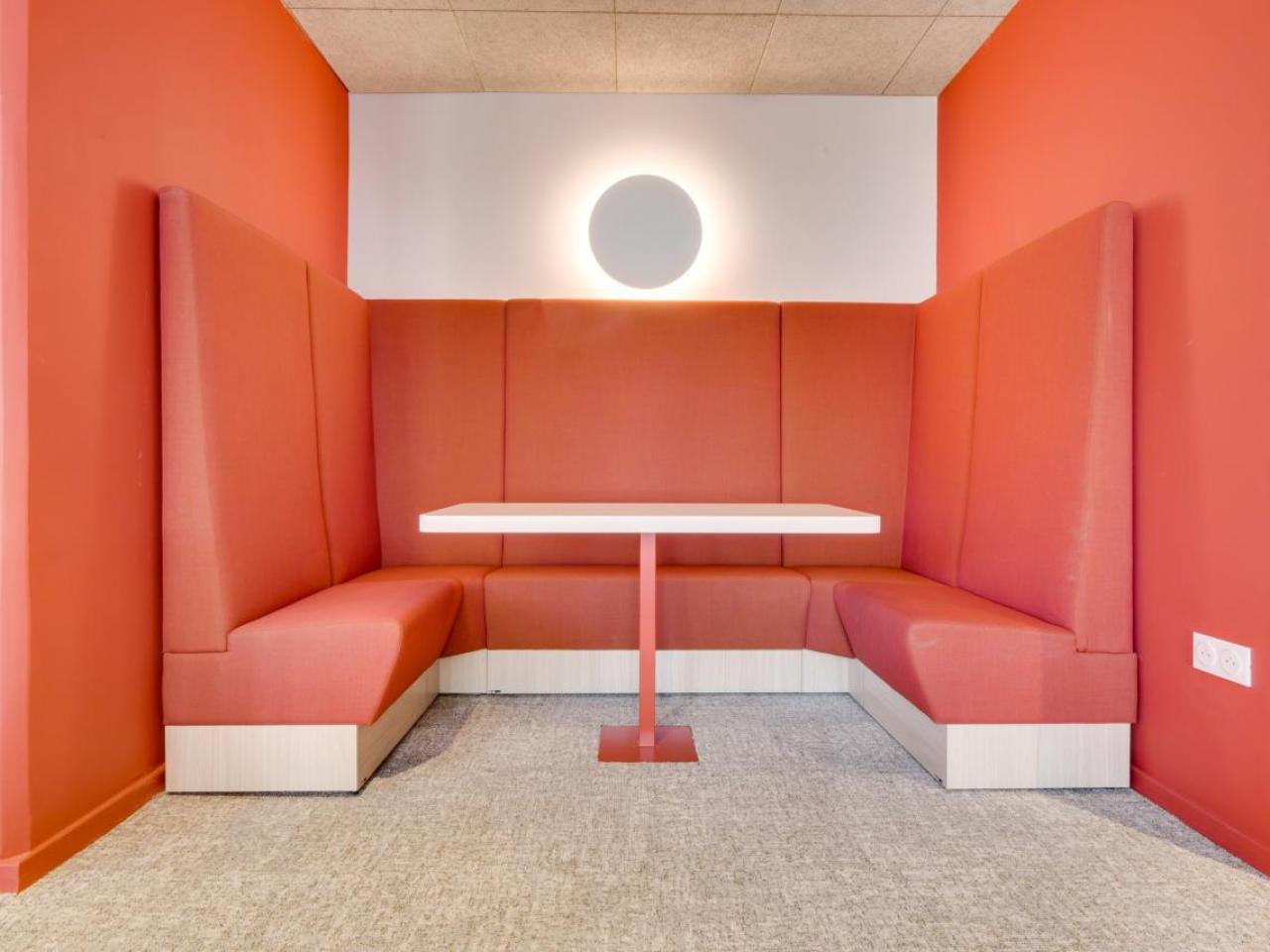 Location coworking Aix-en-Provence Bouches-du-Rhône OLBUR2115133 5