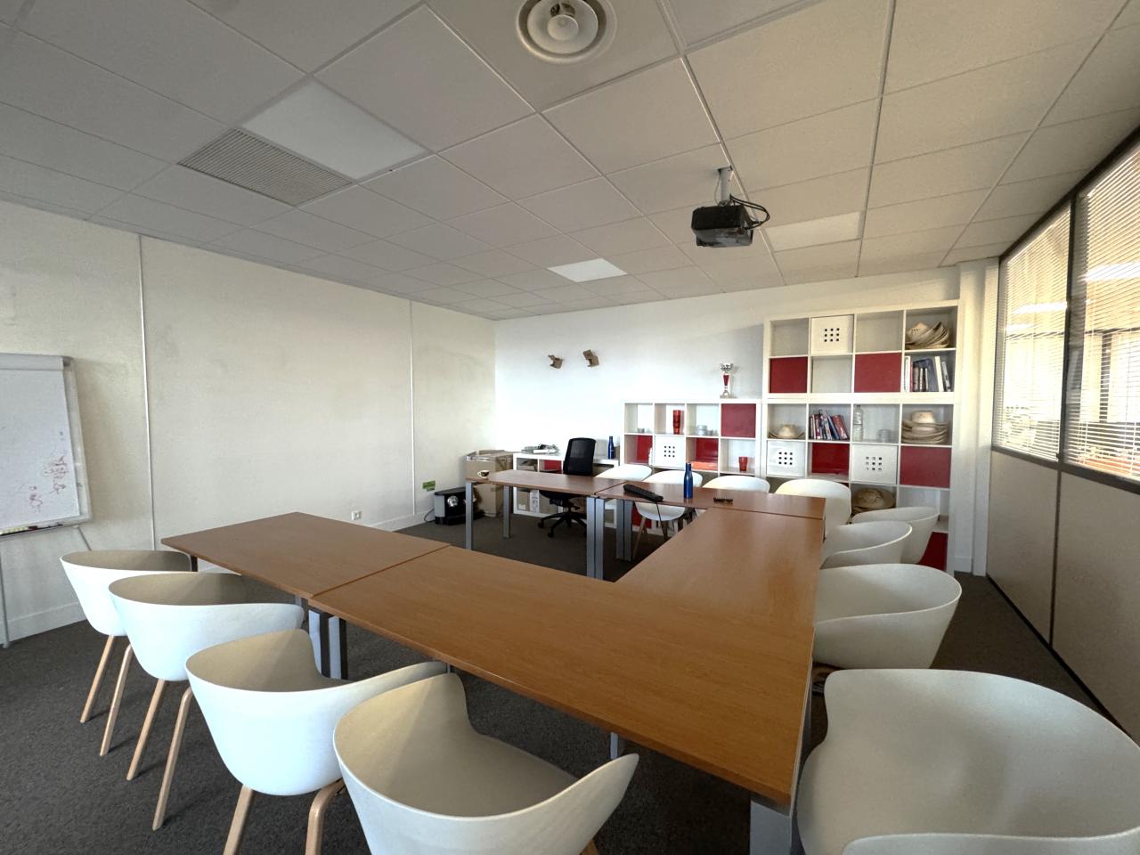 Location bureau Aix-en-Provence Bouches-du-Rhône OLBUR2309247 24