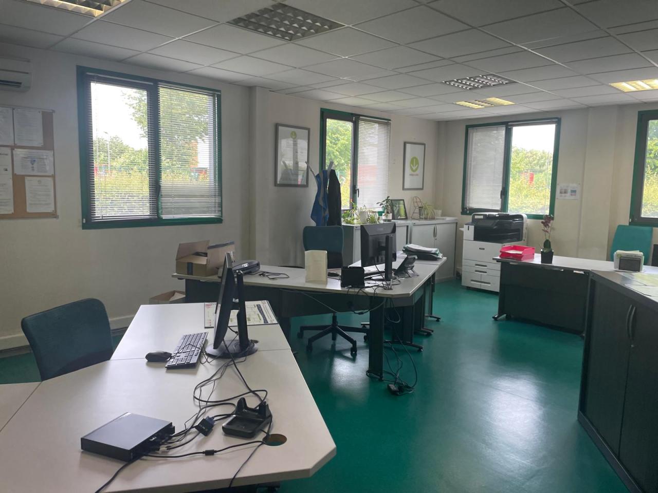 Location local d'activité Brie-Comte-Robert Seine-et-Marne OLACT2423884 2