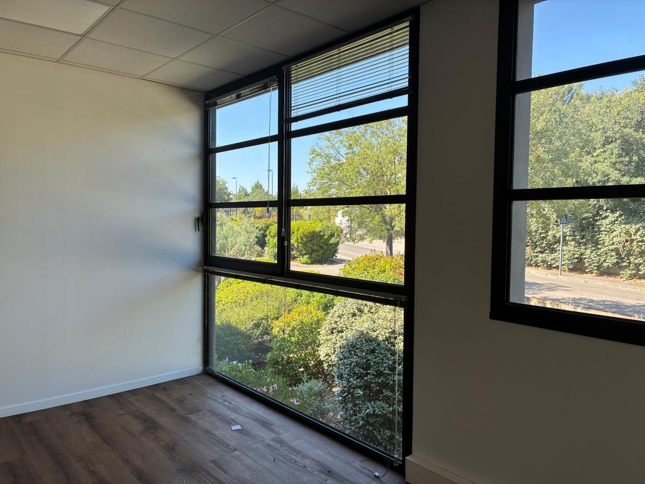 Location bureau Aix-en-Provence Bouches-du-Rhône OLBUR2420499 7