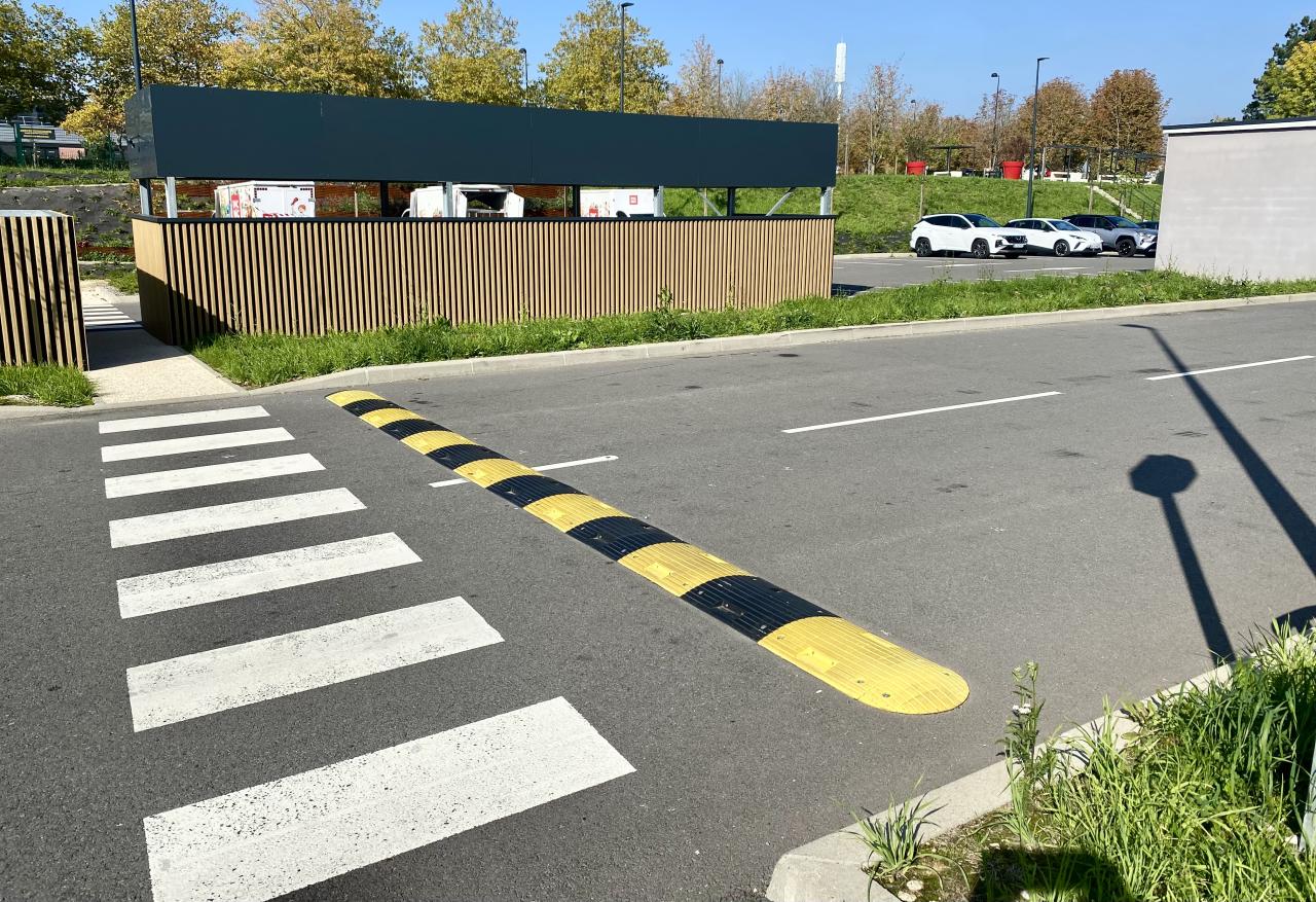 Location local d'activité Élancourt Yvelines OLACT2531311 10