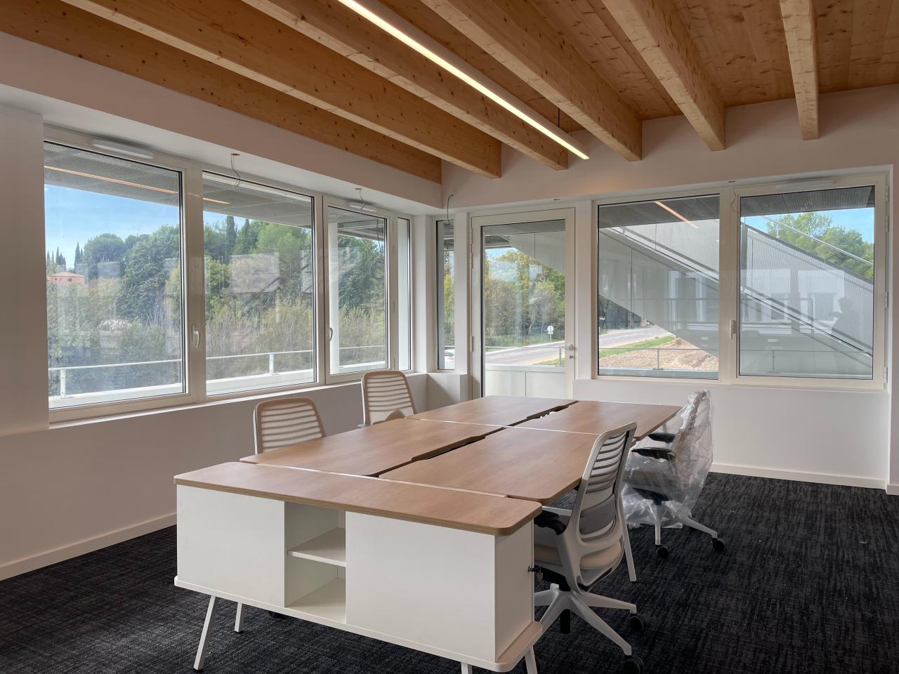 Location bureau OLBUR2313993 2