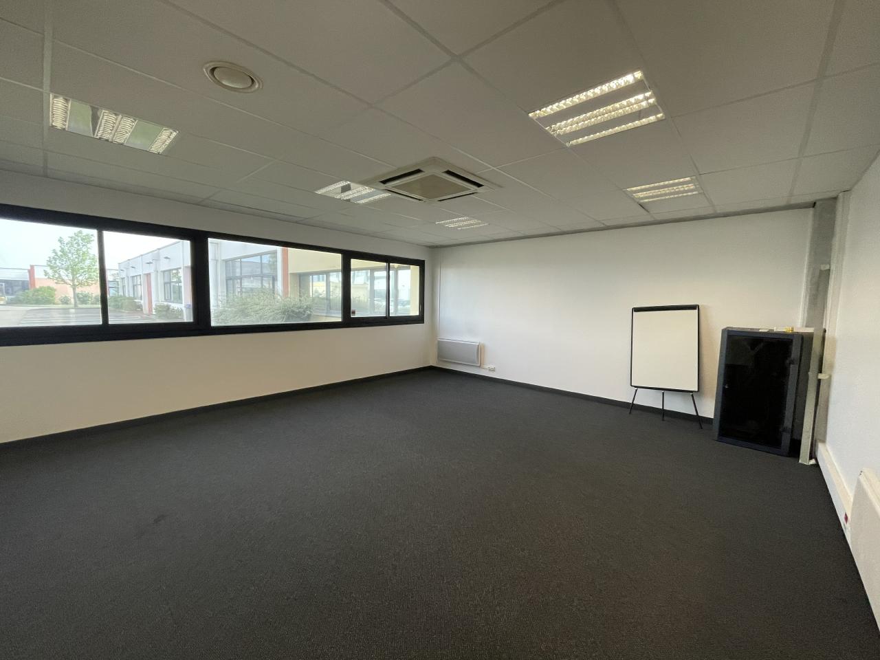 Vente bureau Eckbolsheim Bas-Rhin OVBUR2423435 8