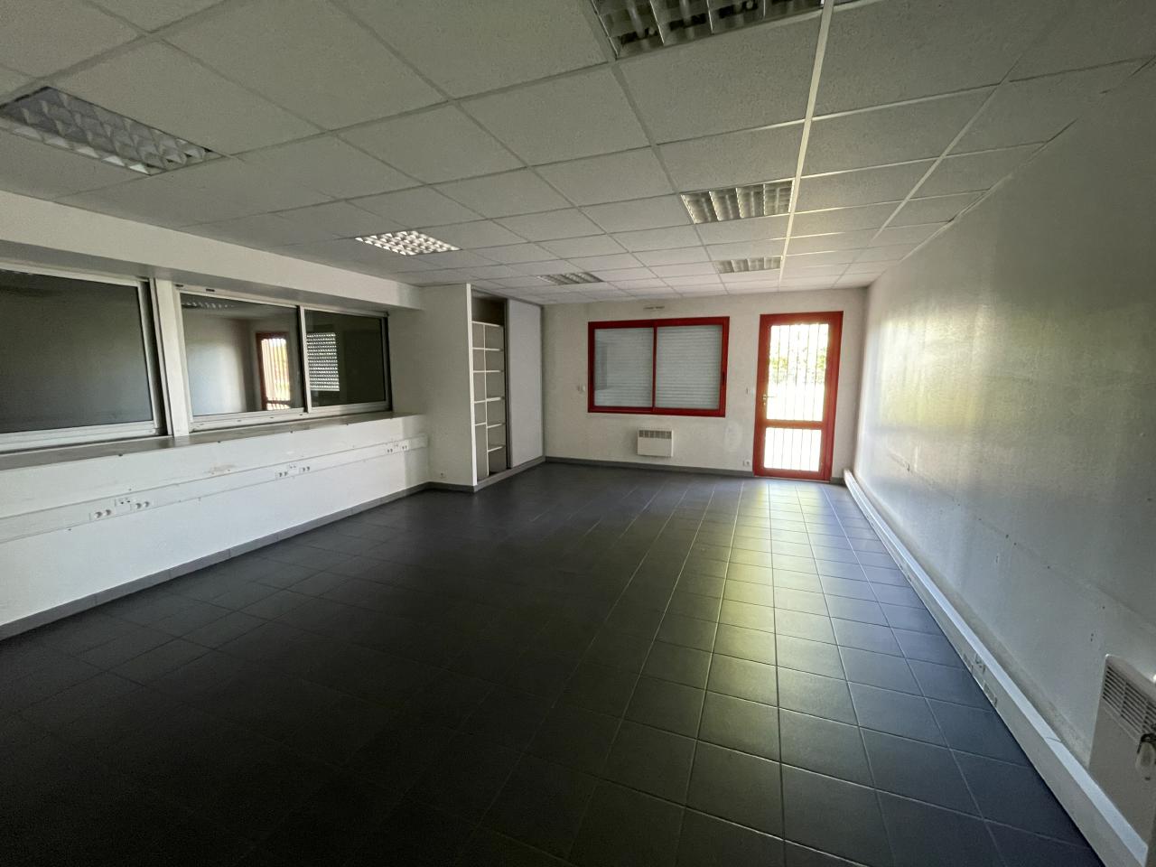 Location local d'activité Vern-sur-Seiche Ille-et-Vilaine OLACT2313511 2