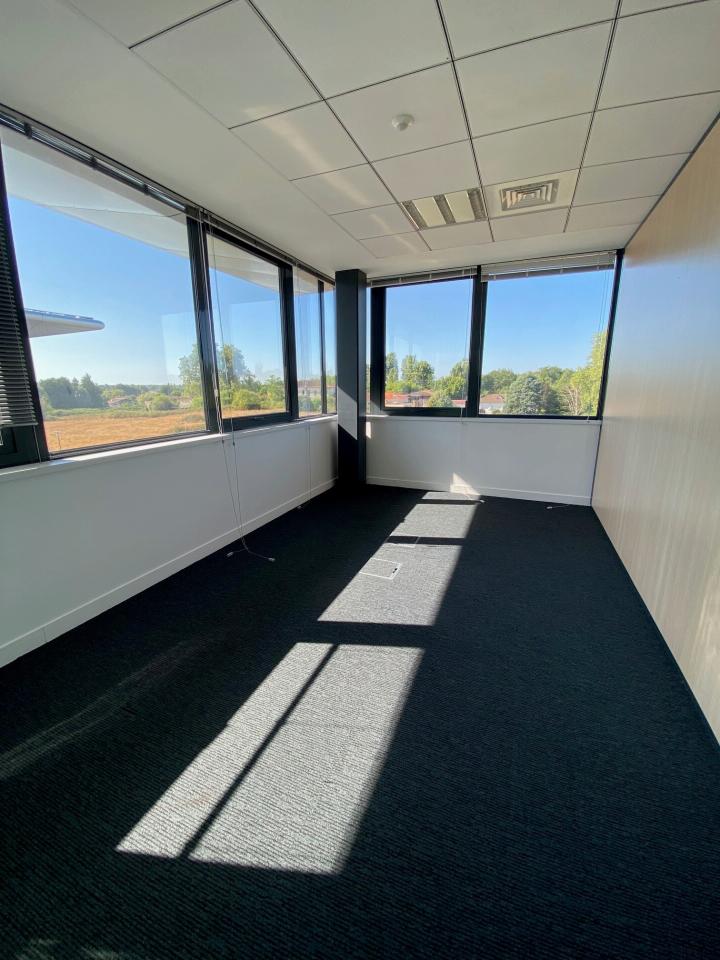 Location bureau Le Haillan Gironde OLBUR2119832 3