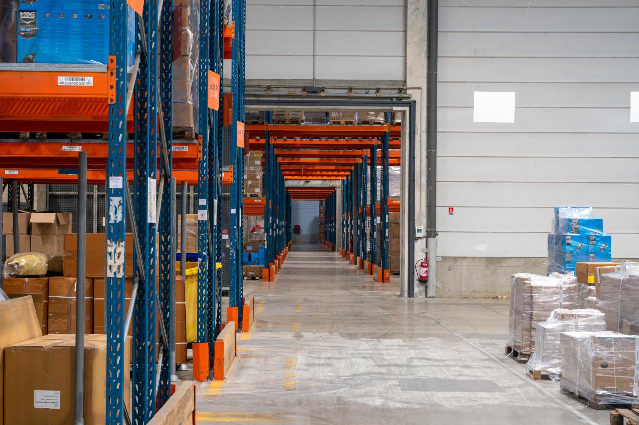 Location entrepôt classe a Saint-Martin-de-Crau Bouches-du-Rhône OLLOG2115434 6