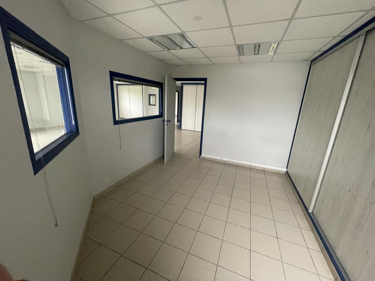 Location local d'activité Crevin Ille-et-Vilaine OLACT2530943 2