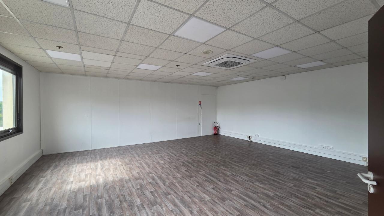 Location entrepôt Croissy-Beaubourg Seine-et-Marne OLLOG2640153 5