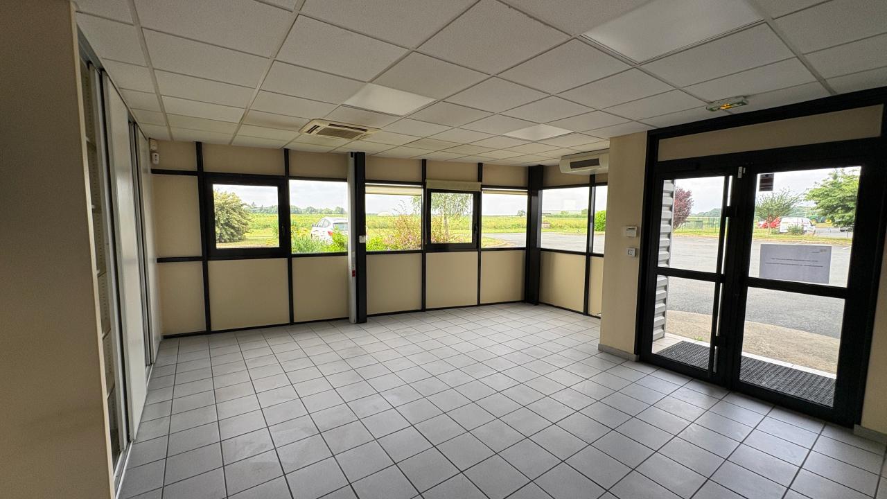 Location local d'activité Saint-Paterne-Racan Indre-et-Loire OLACT2642512 10